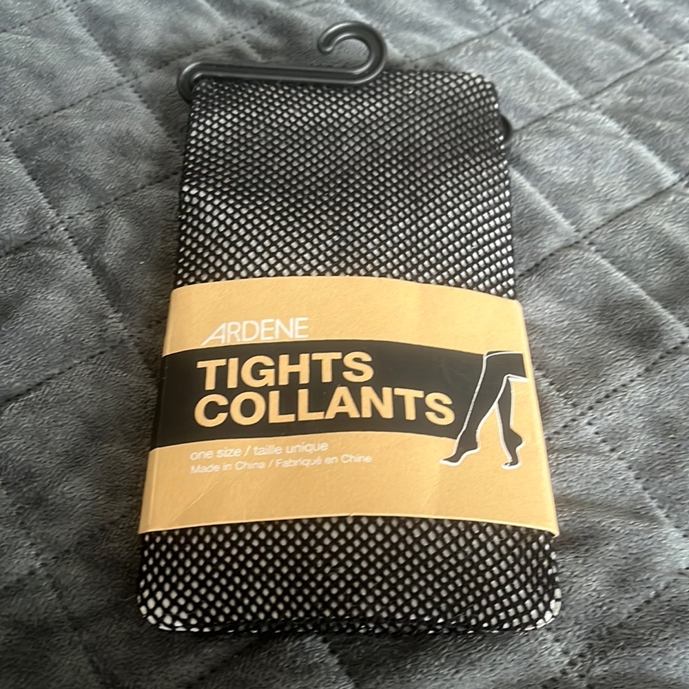 🦋NWT One Size Fishnet Tights